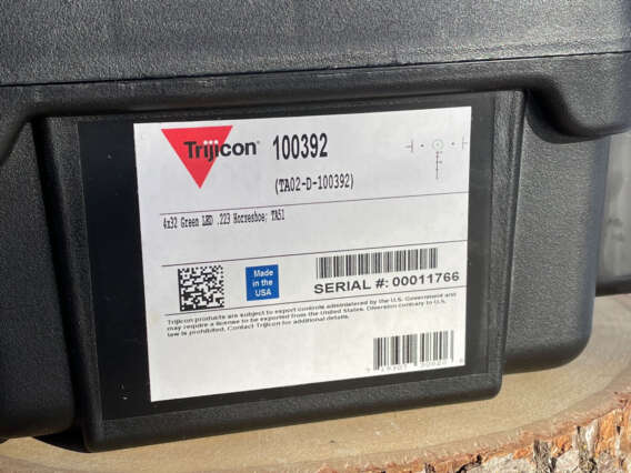 Trijicon ACOG 4x32 Green LED TA02 Green Horseshoe Dot 5.56 - Like New In Box
