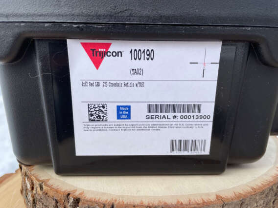 Trijicon ACOG 4x32 LED Red Crosshair .223 TA02 - Well Used