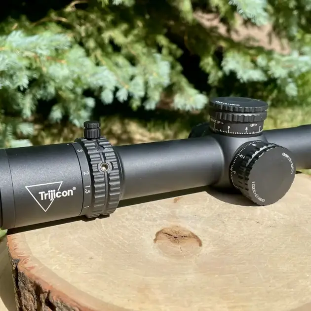 Trijicon Credo 1-8x28 FFP - Lightly Used