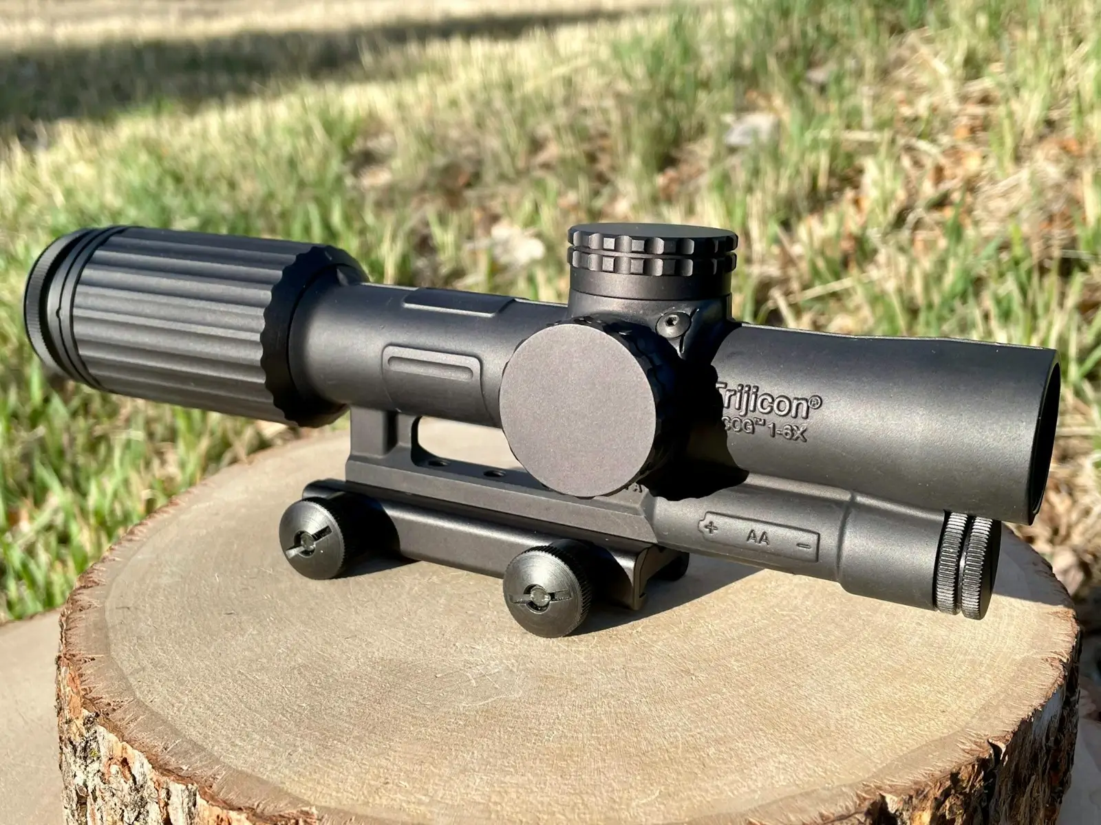 Trijicon VCOG 1-6x24 Red Horseshoe Dot / Crosshair 55 Grain BDC