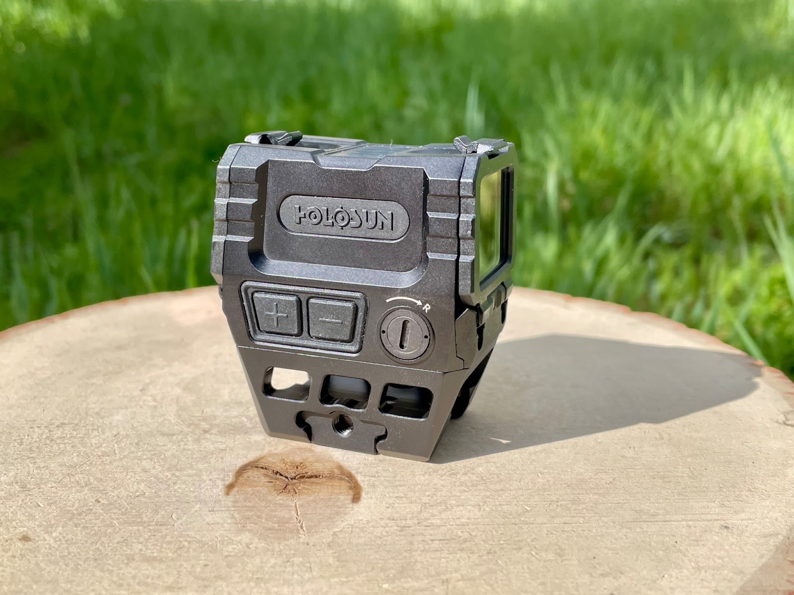 HOLOSUN AEMS Green Dot Sight - Premier Weapon Innovations