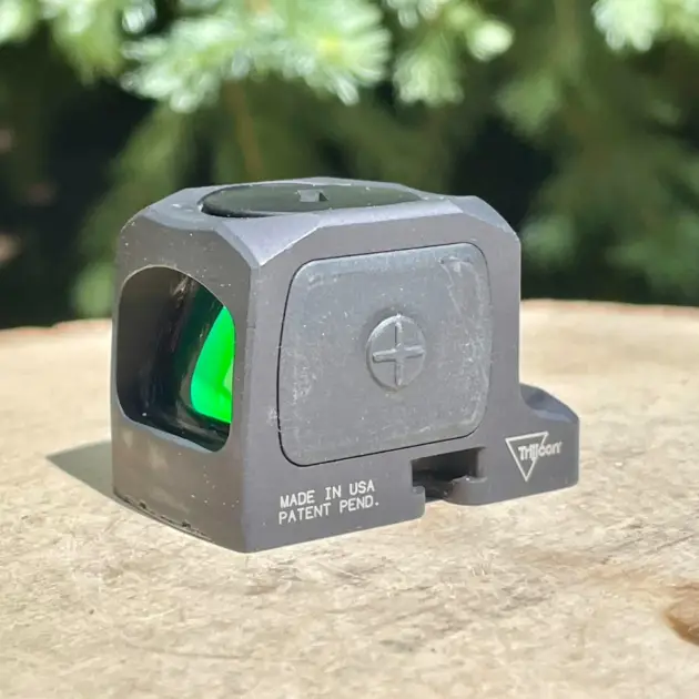 Trijicon RCR Enclosed Red Dot - Lightly Used