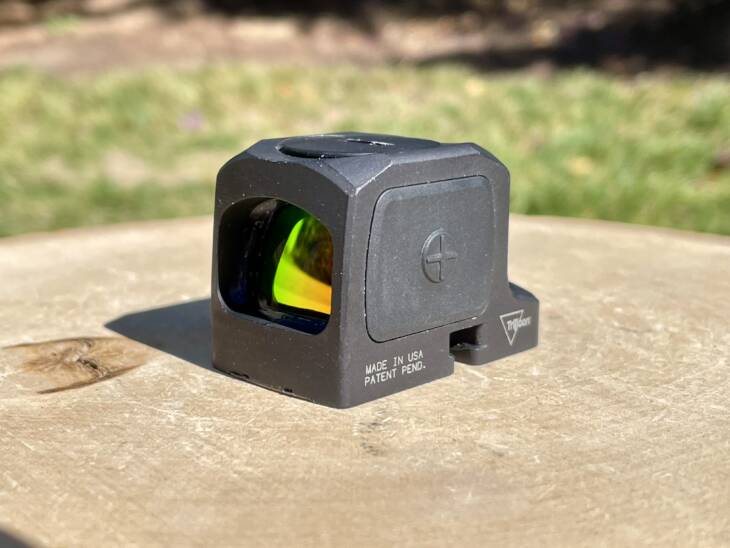Trijicon RCR Enclosed Red Dot - Lightly Used