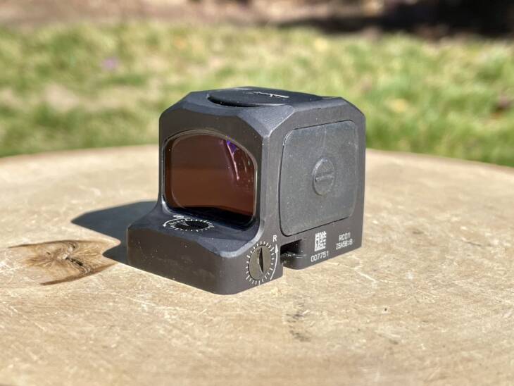 Trijicon RCR Enclosed Red Dot - Lightly Used