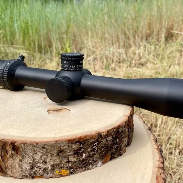 Trijicon Credo 2-10x36 FFP Red MOA Precision Tree Reticle - Lightly Used
