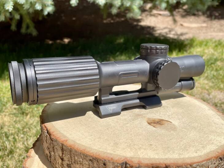 Trijicon VCOG 1-6x24 Red Circle / Crosshair 55 Grain BDC Quick Release Mount - Lightly Used