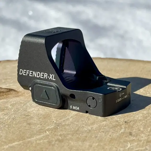 Vortex Defender XL 5MOA Micro Red Dot - Lightly Used