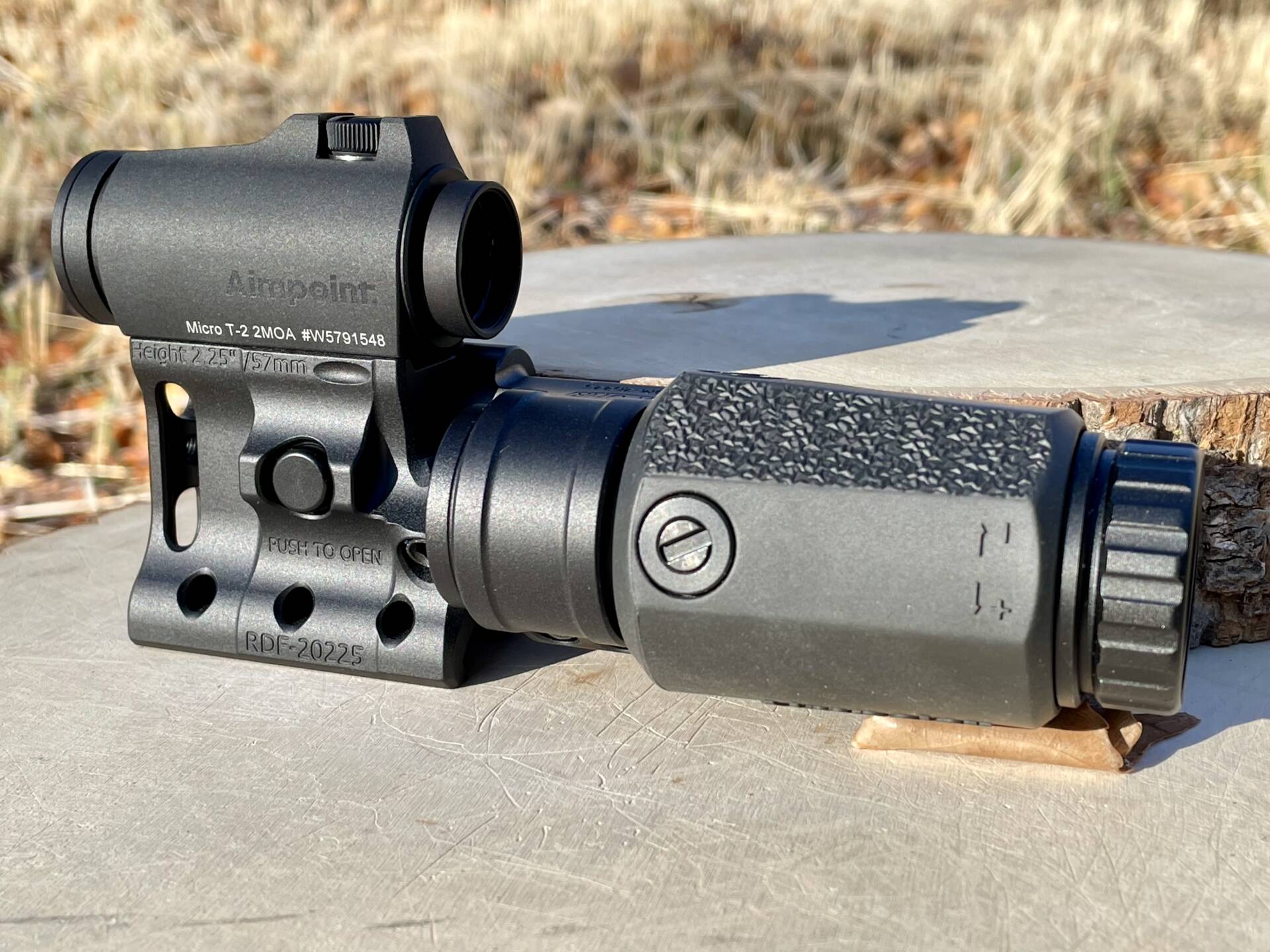 Aimpoint Micro T-2 w/ 3x magnifier on Spuhr Red Dot Flip Mount Kit - Like New in Box