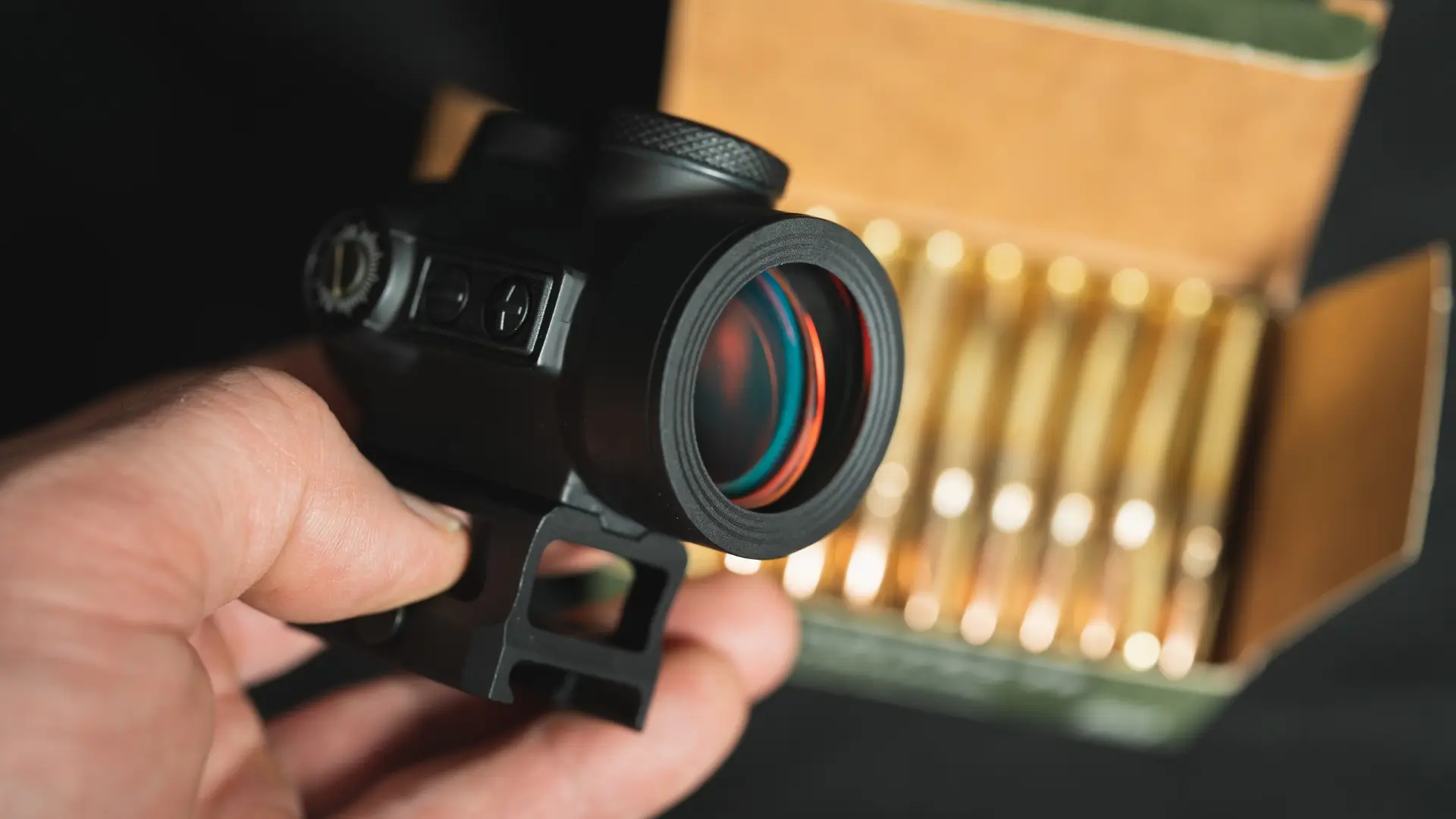 aimpoint red dot technology history